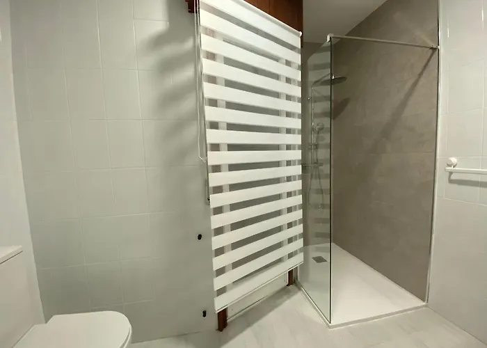 A Tres Pasos * Caldas De Reis